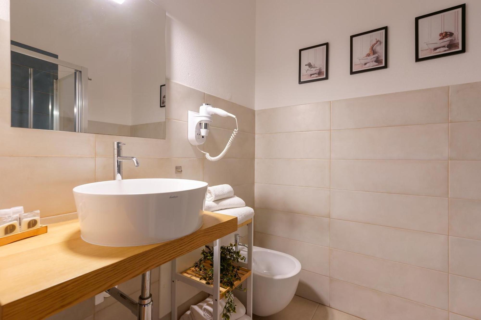 Economy Double Room