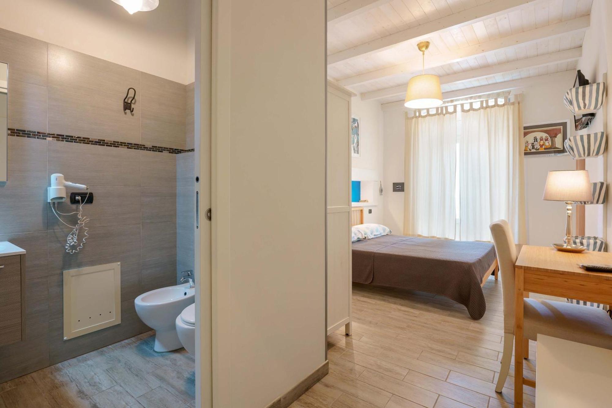 Double Room Private Bathroom,1644532857:JPEG