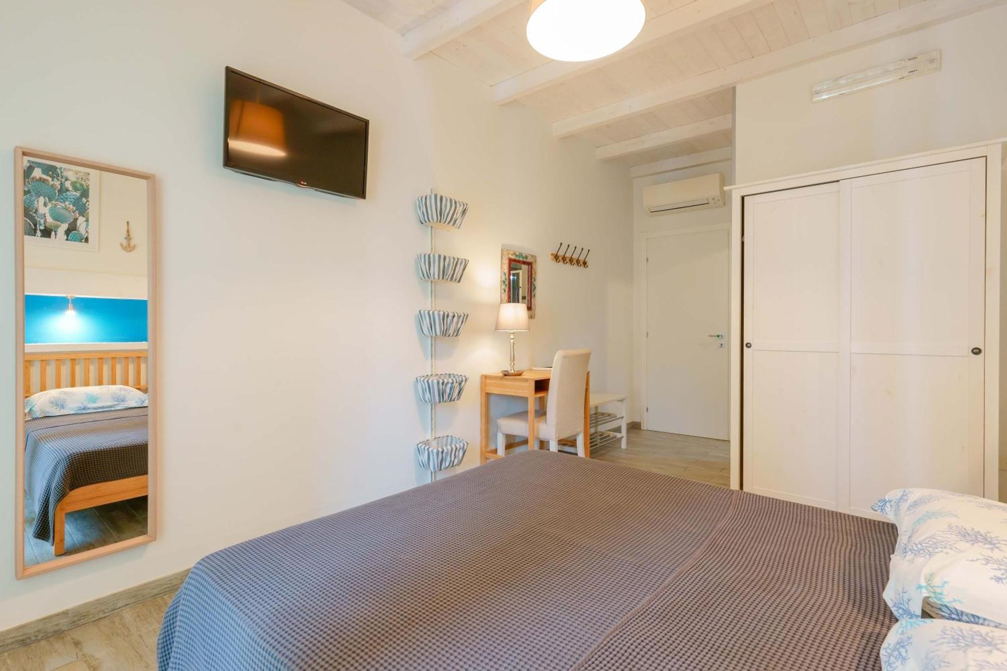 Double Room Private Bathroom