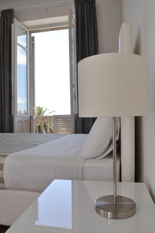 Deluxe Doppelzimmer mit Balkon und Meerblick