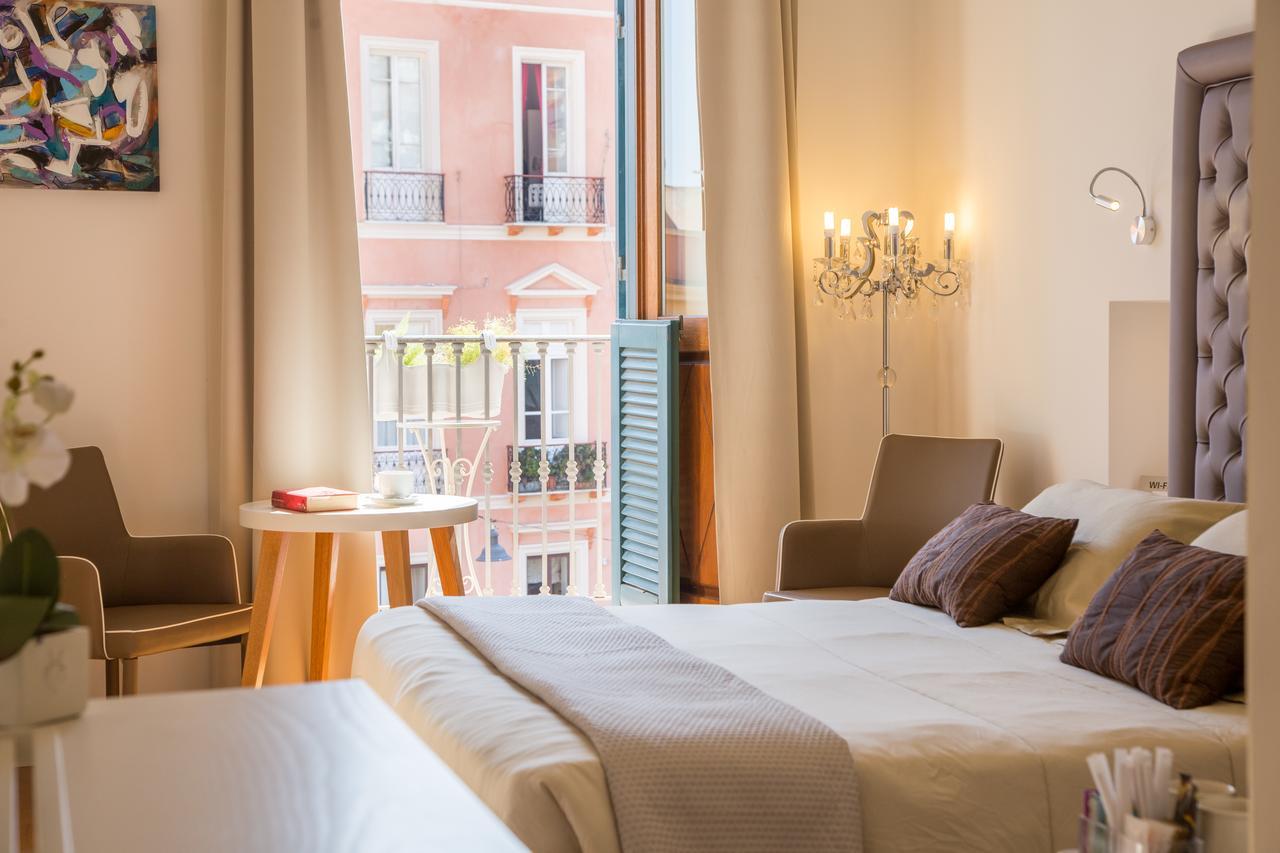 Deluxe Double or Twin Room City View