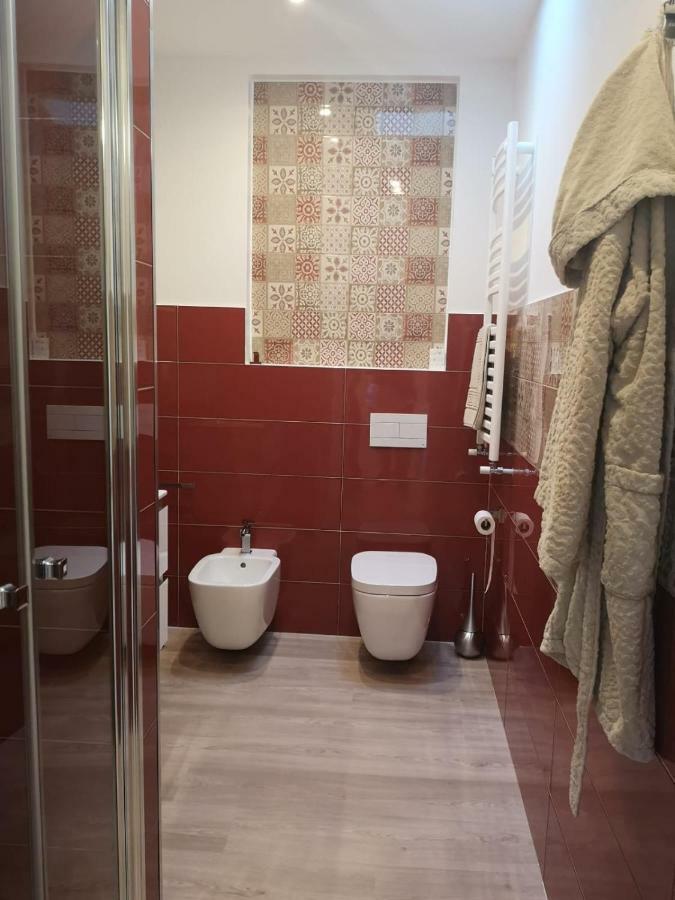 Deluxe Double Room with Shower