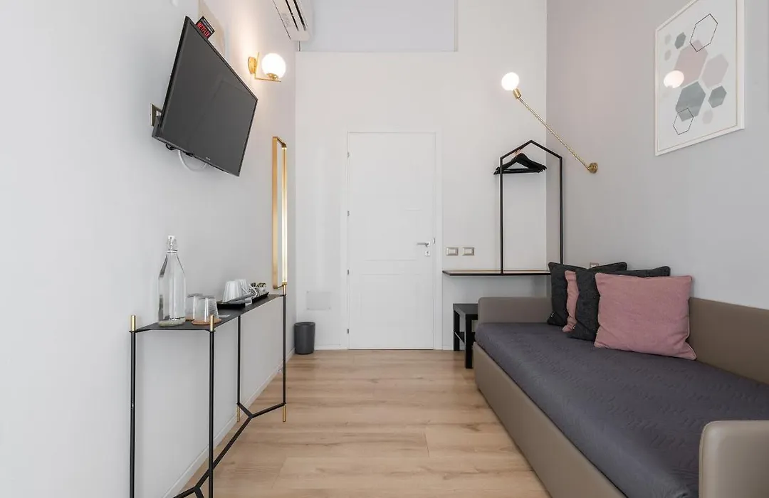 Orma Design Rooms - Historic Centre-1
