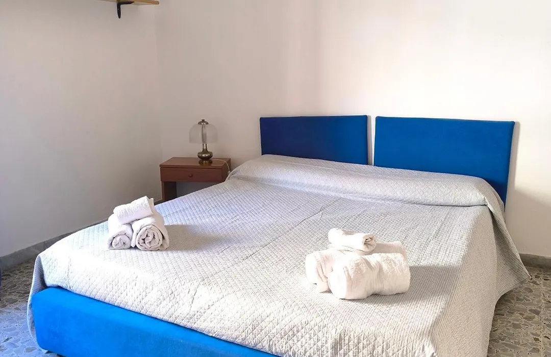 B&B Argentiera 12-1