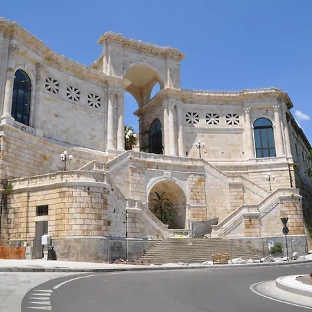 Eva Luxury Rooms Cagliari-2